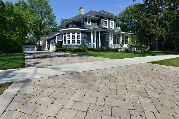 Best Decorative Driveway Pavers  in Fort Thompson, SD